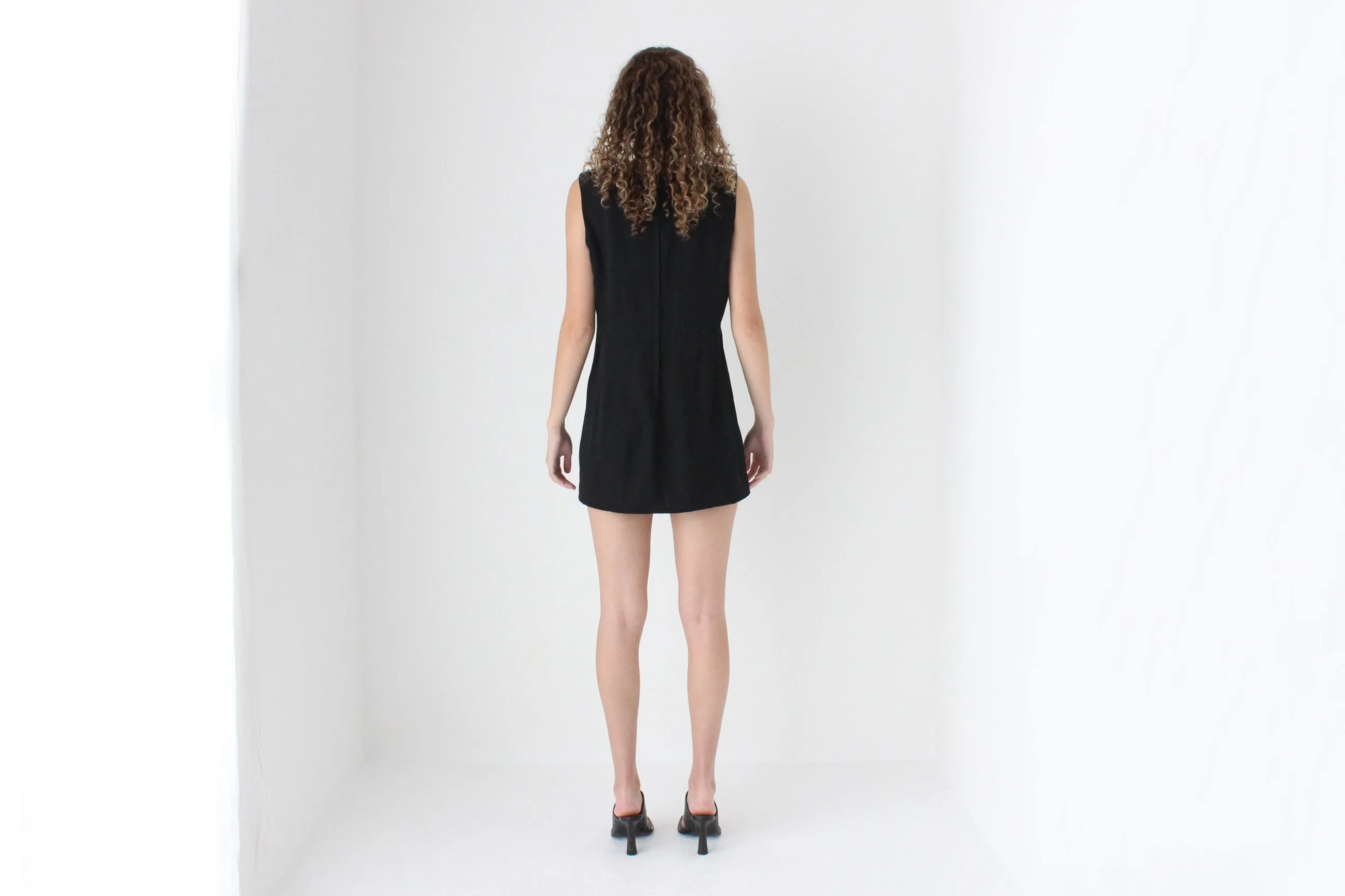 90s Simple & Chic Black Crepe Shift