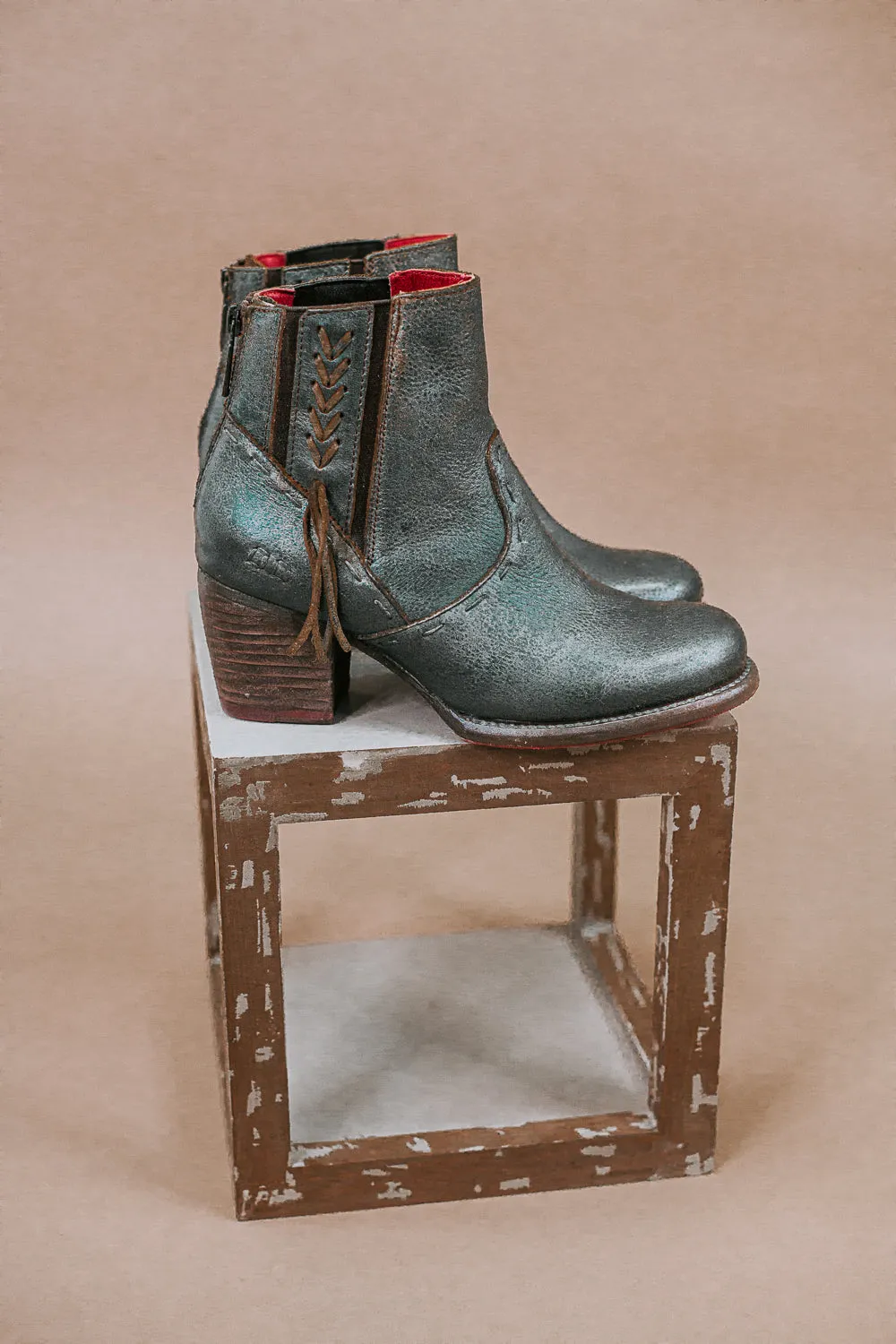 Bedstu Celestine, Dark Teal Lux