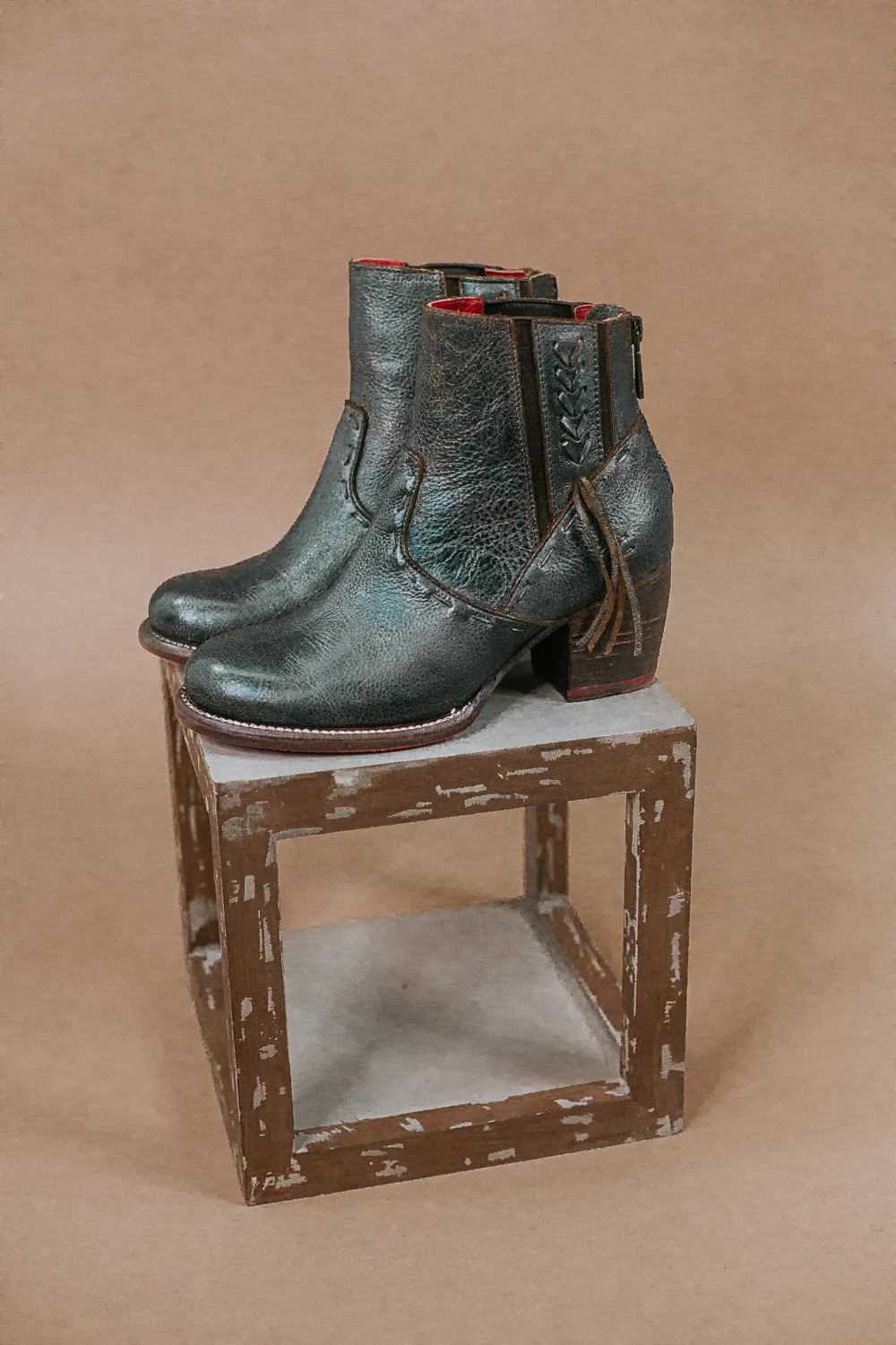 Bedstu Celestine, Dark Teal Lux