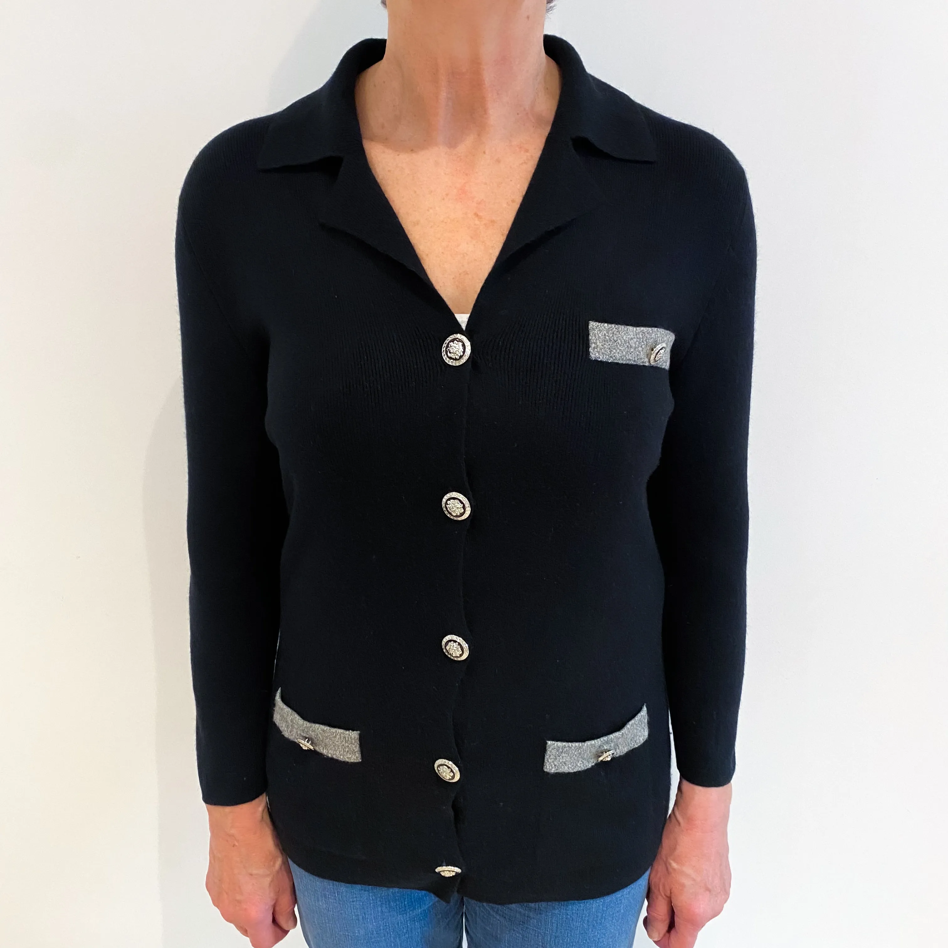 Black Heavy Knit Cashmere Collared Cardigan with Pockets Medium