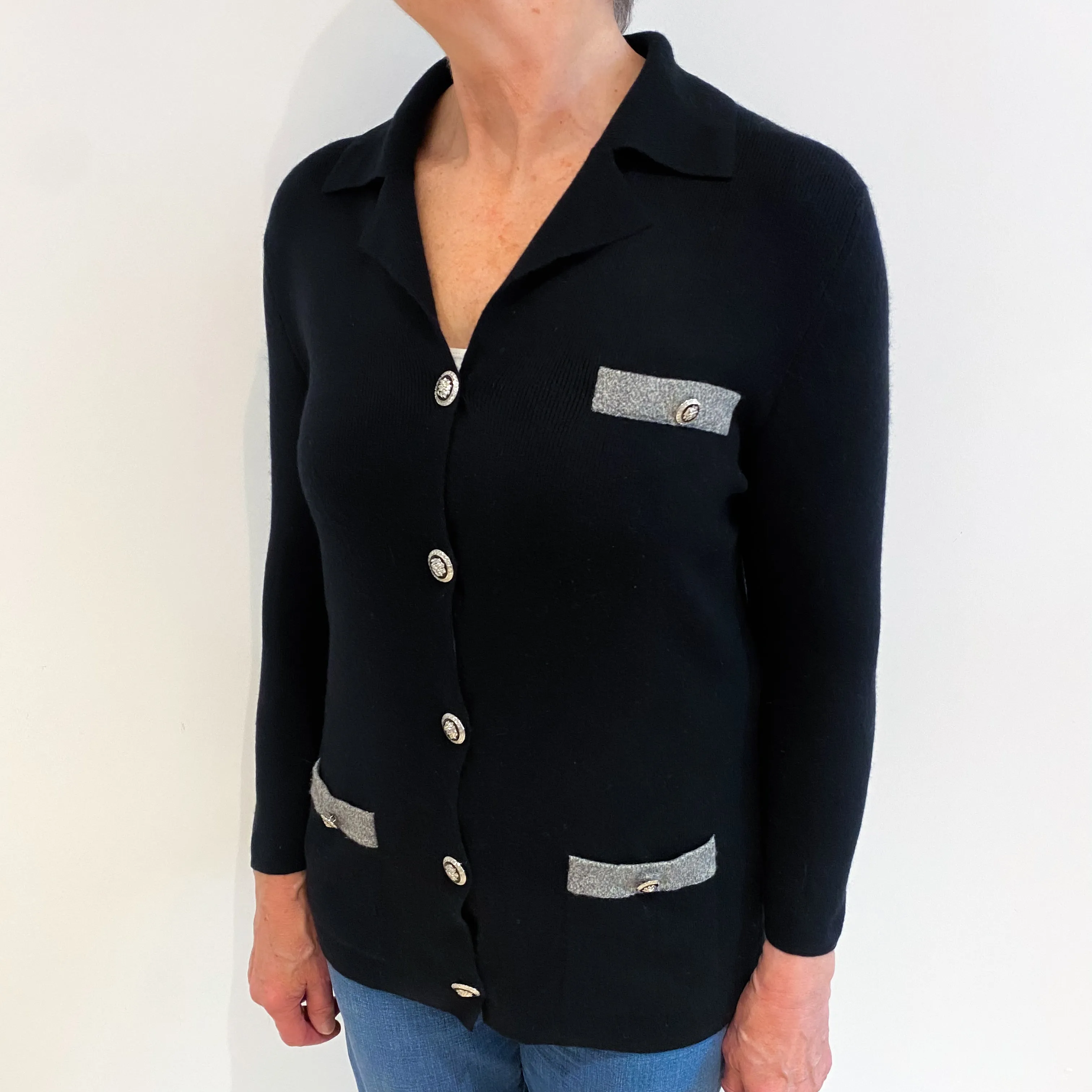 Black Heavy Knit Cashmere Collared Cardigan with Pockets Medium