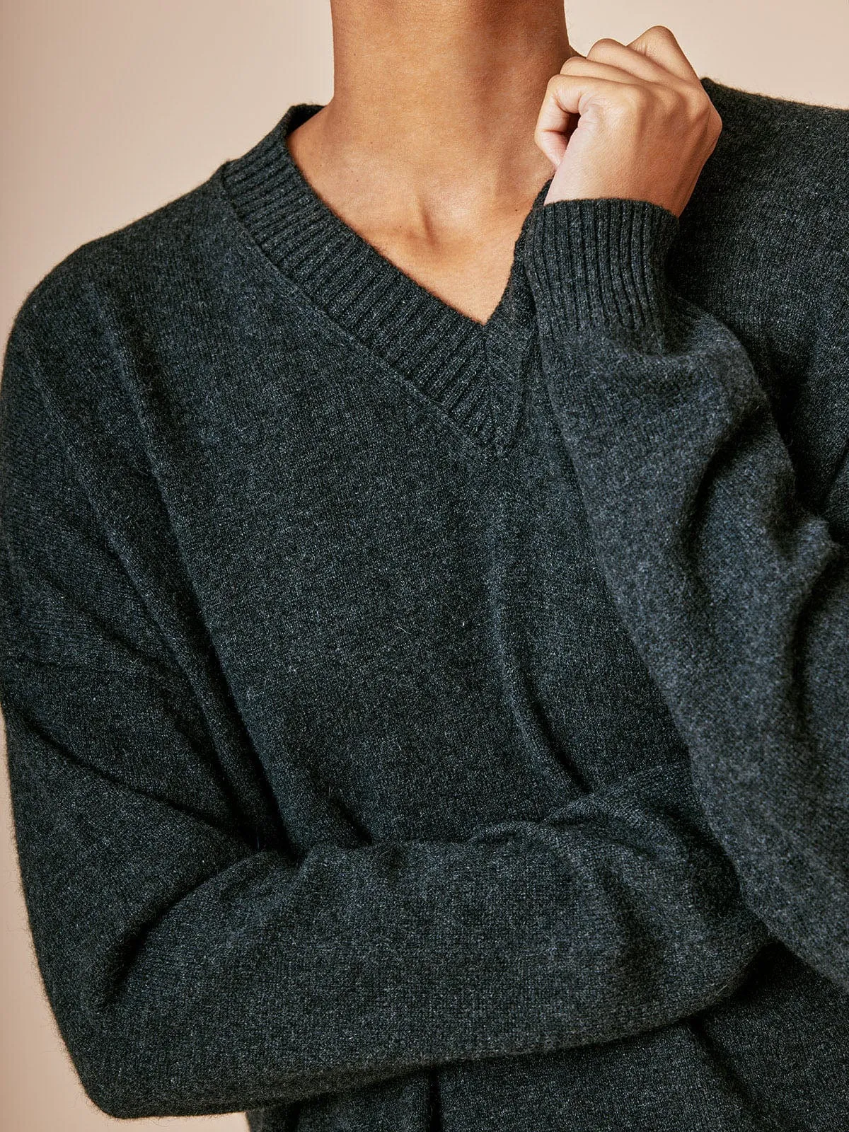Coachella Long V Jumper – Charcoal