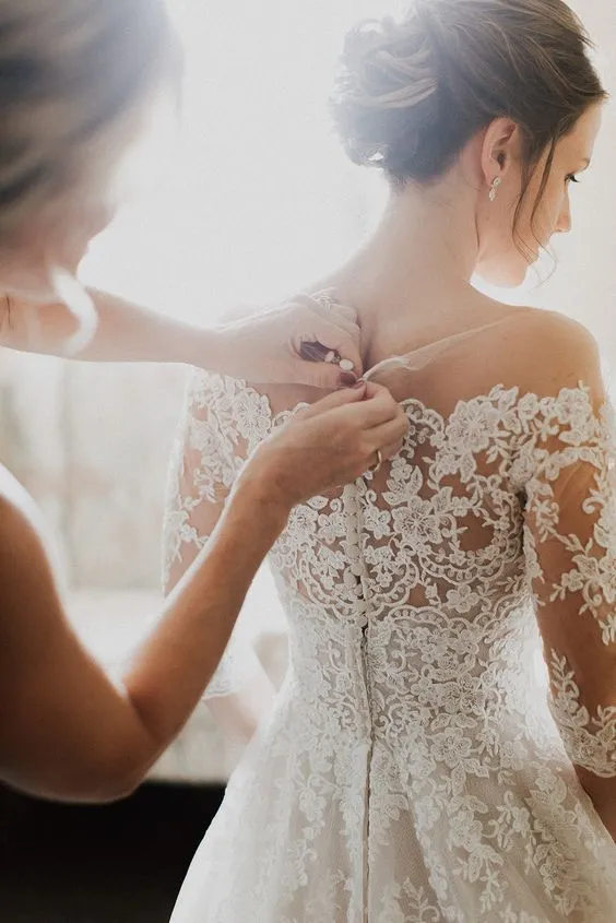 Elegant Half Sleeve Lace and Tulle Plus Size Wedding Dress