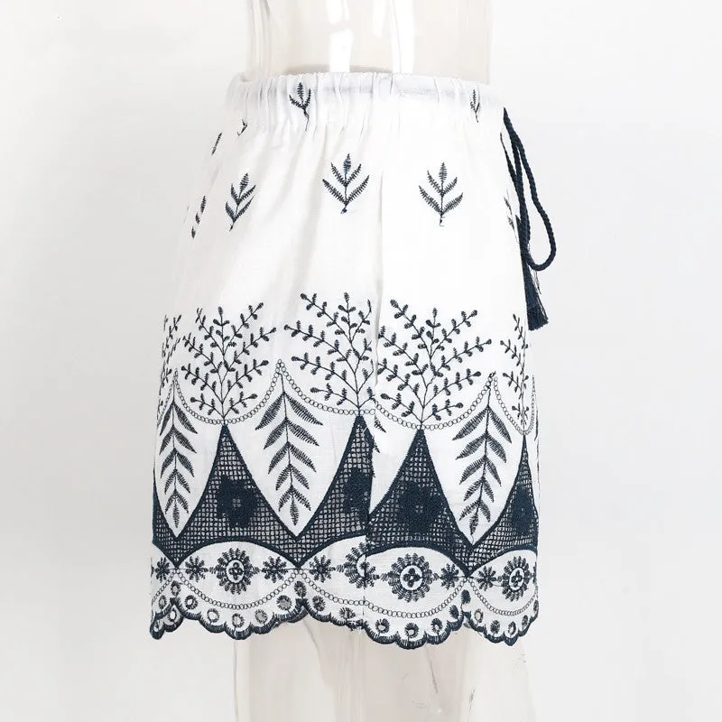 Embroidery High Waist Shorts