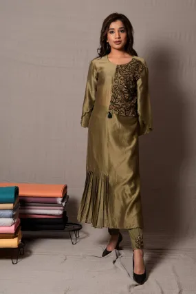 Green Pleated Frill with Side Jacket Flap Kurta with Pants