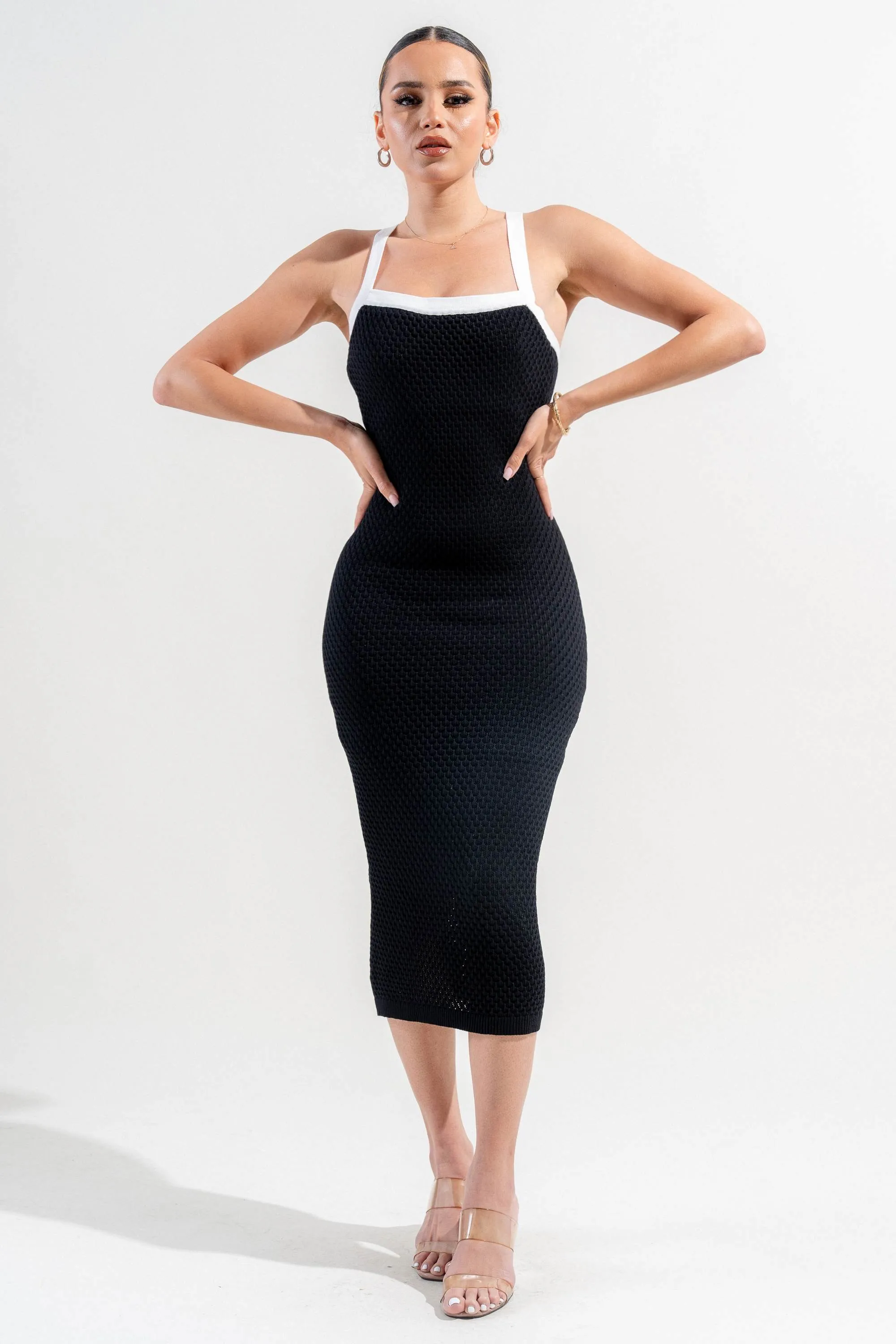 PDKS78699B-W / SWEATER KNIT BACK CUT OUT TIE DETAIL MIDI DRESS