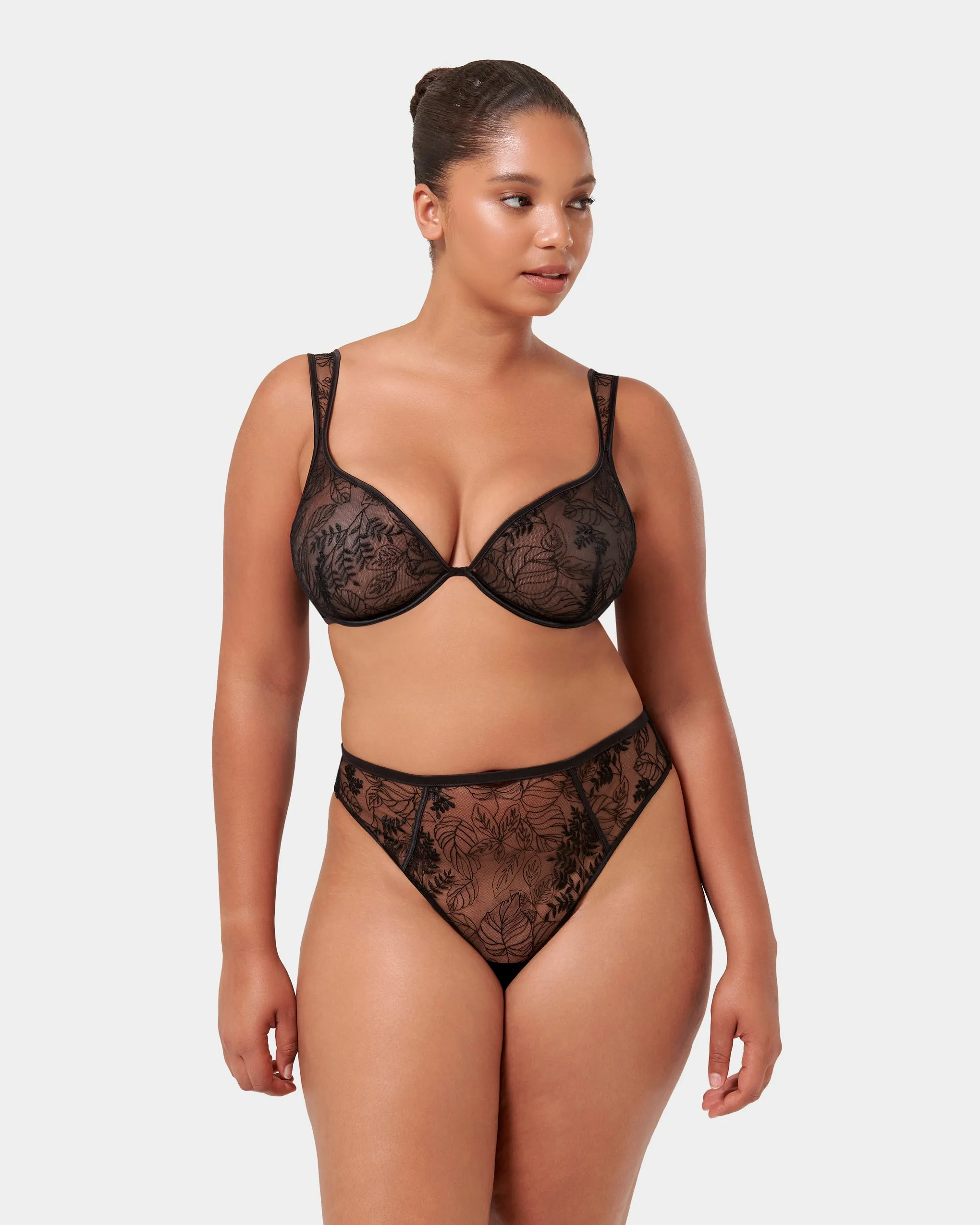 Seraphim High-Waist Thong Black
