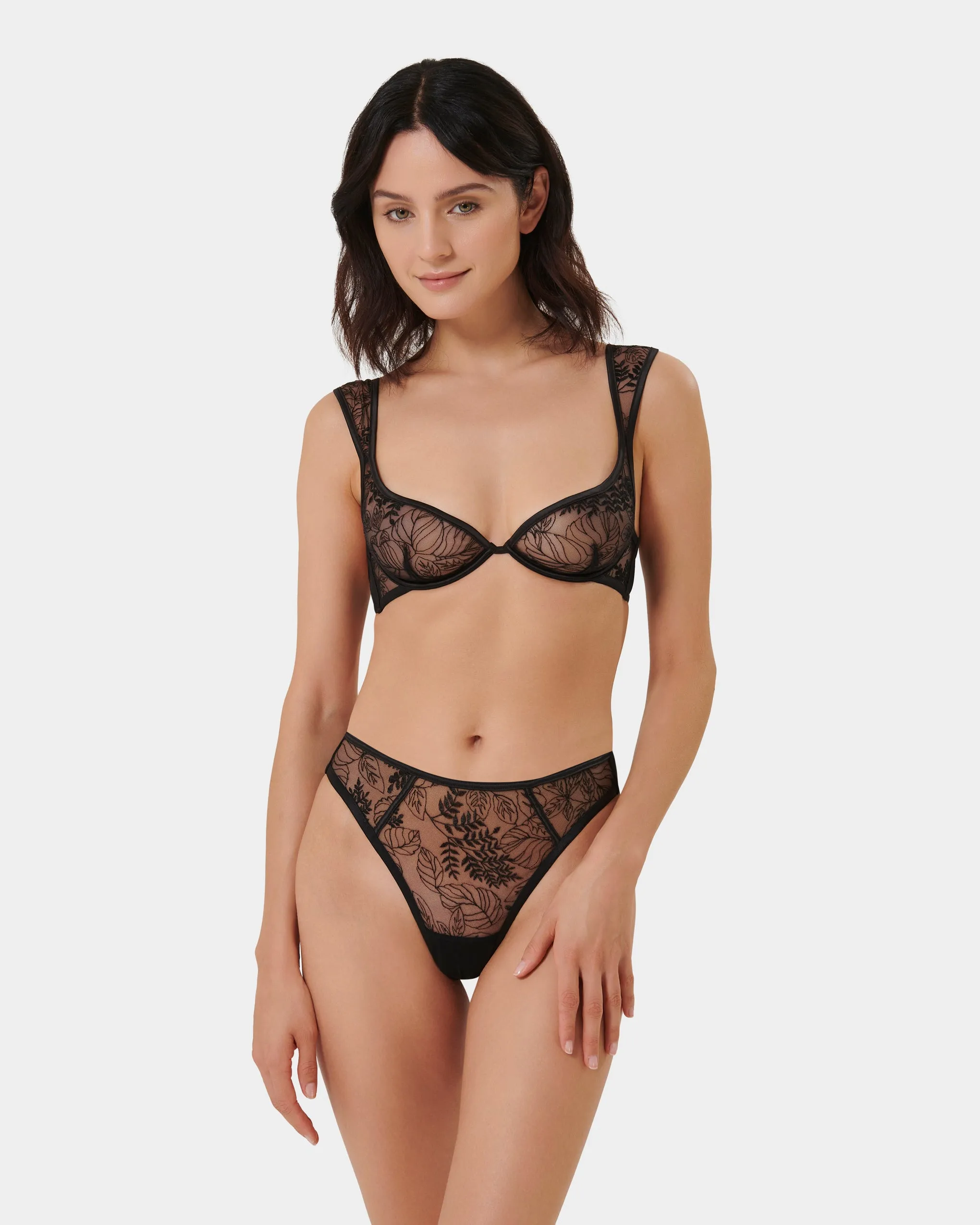 Seraphim High-Waist Thong Black
