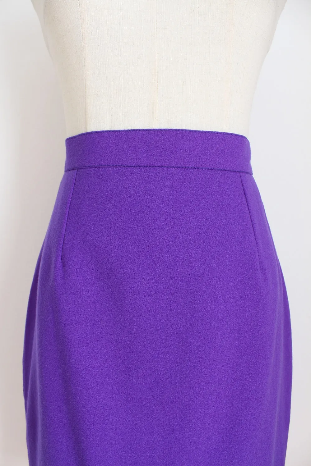 VINTAGE 100% WOOL SKIRT PURPLE - SIZE 6